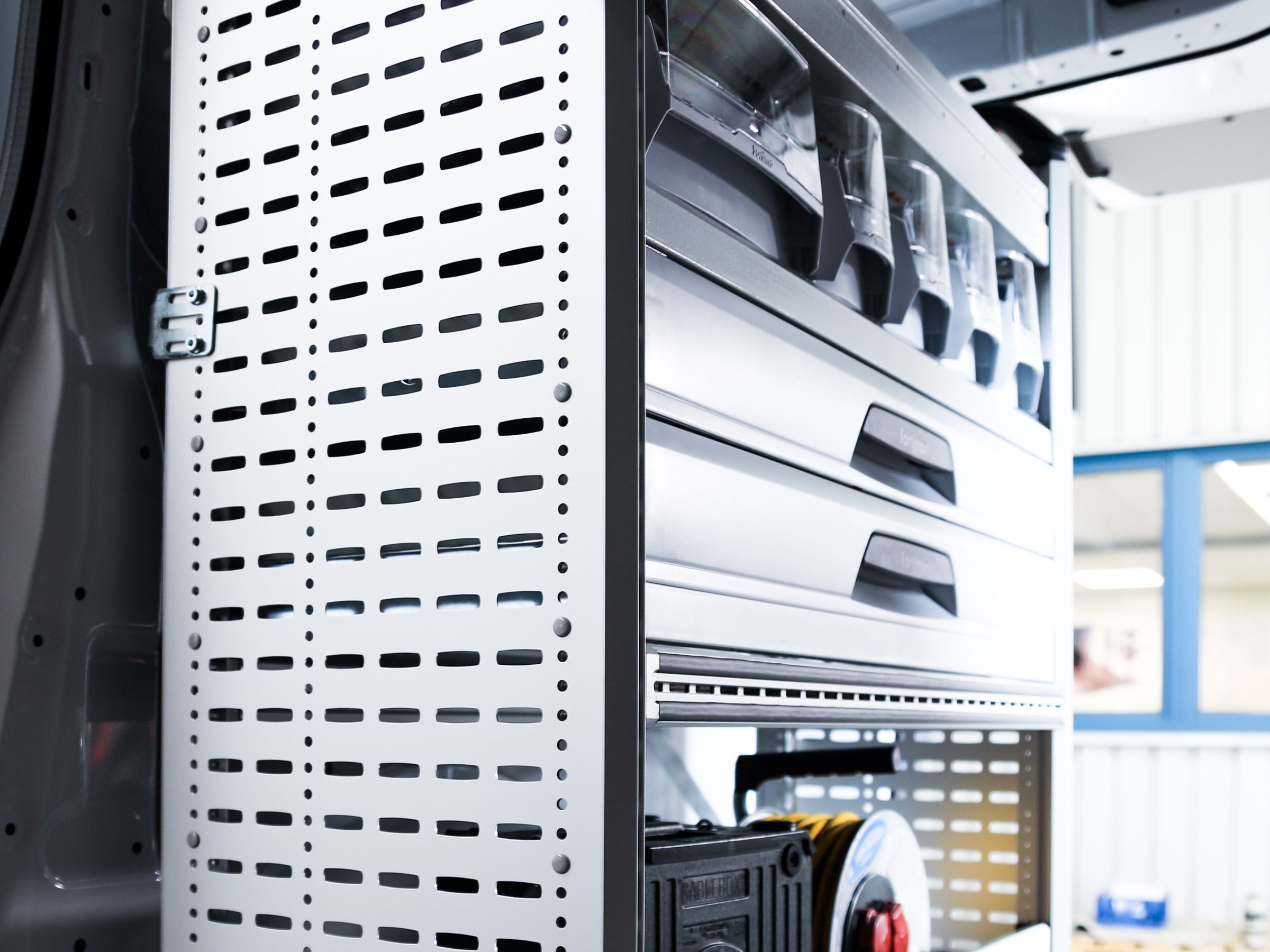 Mercedes-Benz VanSolution Partner: Sortimo